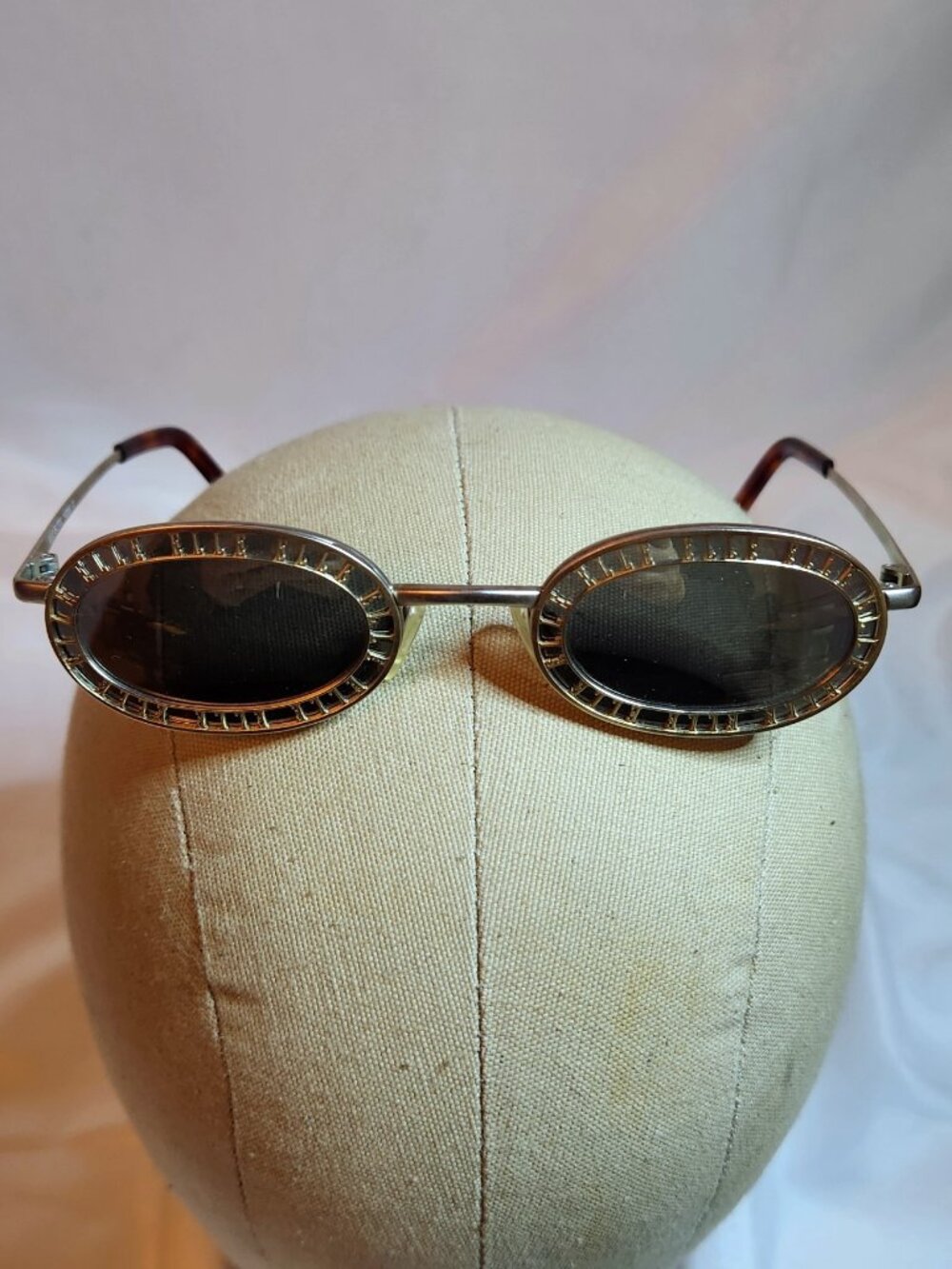 Vintage ELLE EL2700 Oval Sunglasses Gold Logo Frame Brown Lens 140mm Y2K